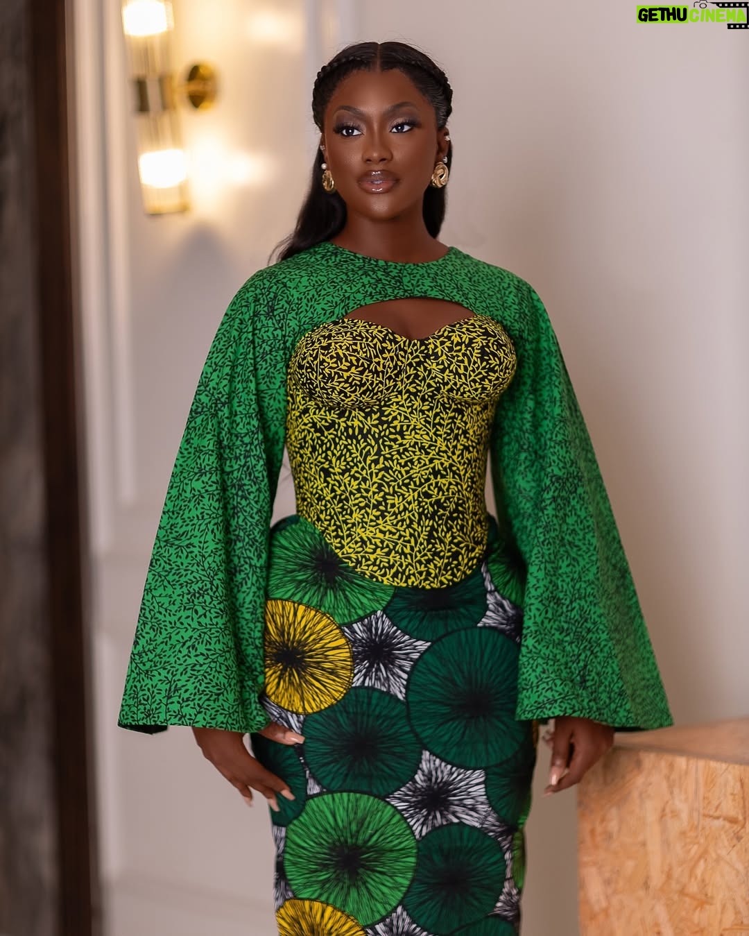 Linda Osifo - 23.8K Likes - Imagine you could not imagine…🤔😁 
life would not be fun at all😆. Today is another good day to crush on the LAO brand. #WCW 🥰

#outfit by @_stitchesbyaisy_ 
#TheDevilsAdvocate showing on #Youtube 
#LindaOsifo @lindaosifocircle
