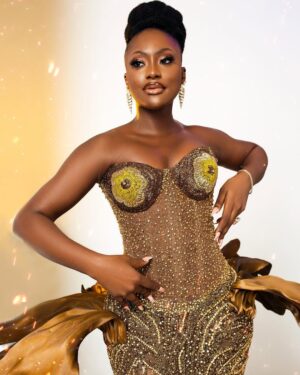 Linda Osifo Instagram - BLOOM🌸🤎
#AMVCA9
Stylist @rogerstimi
Designer @lakimmyfashion
Makeup @beautybyluch
Hair @styledbyucheofficial
Photo @snapp_code
#amvca