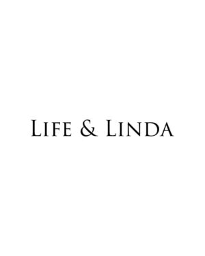 Linda Osifo Instagram - A phenomenal daughter..😁🥰
Greatness is right at the tip of your fingers. It’s another beautiful week 🥂🤎
#Dress @suemanuell
#Lindaosifo #LifeAndLinda