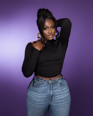 Linda Osifo Instagram - HAPPY BIRTHDAY TO ME (LAO)🎂⭐️🤎
I celebrate myself, my life and all my achievements as I reminisce on all God has truly done for me!🥹
It’s my BIG DOUBLE 3! How time flies!
It’s another phase of life, adventure, memories, and achievements to officially enroll in. 🙏
I’ve been waiting for this moment, I’m ready for the big 33!!! Check am😍🤩🥳💃
#HappyBirthday
#BirthdayGirl #GodHasBeenInvolved
#LEOQueen #Big33 #Nasty33