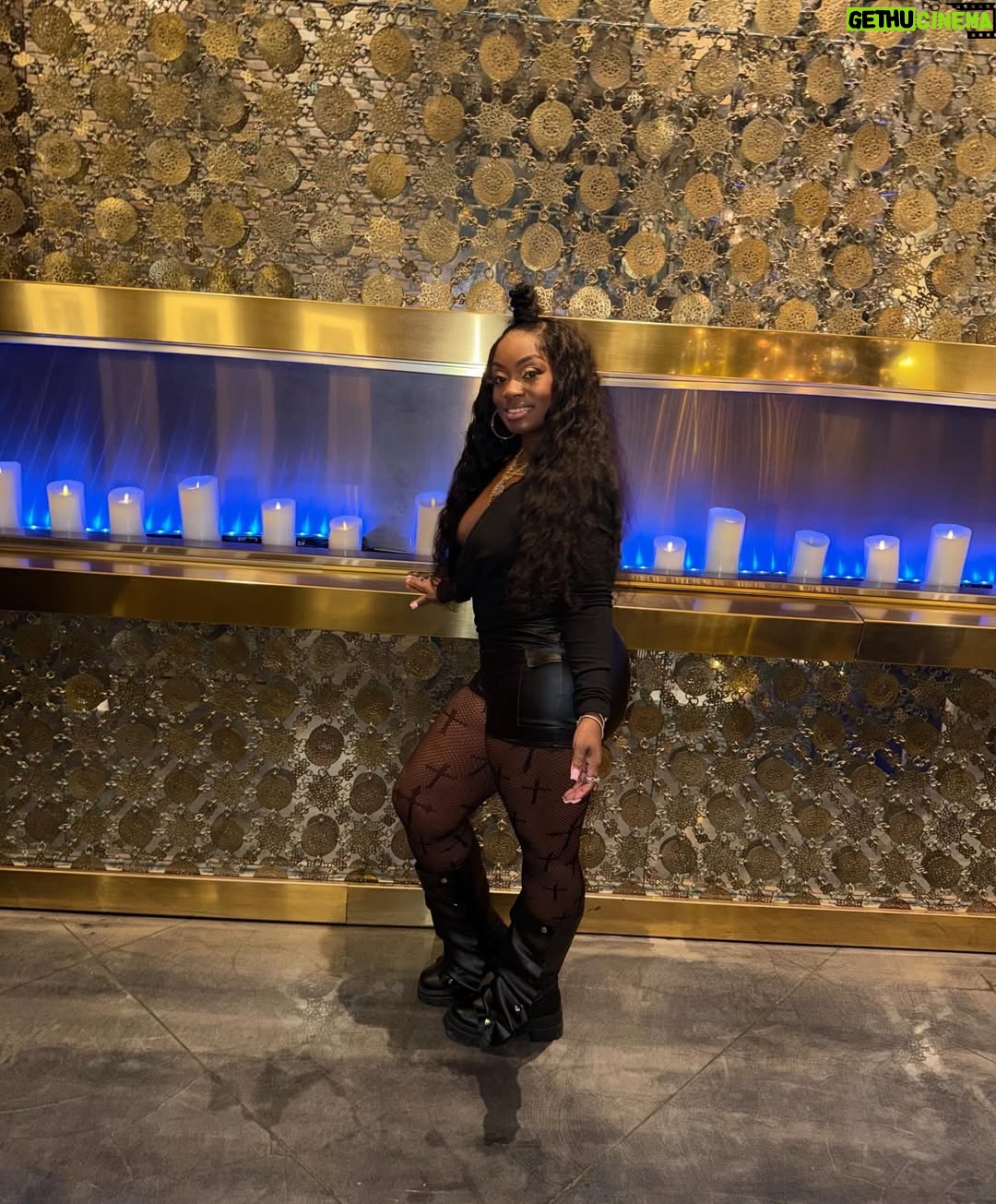 Lisa Brown - 7.1K Likes - 𝐒𝐨𝐦𝐞𝐭𝐢𝐦𝐞𝐬 𝐋𝐢𝐟𝐞 𝐆𝐞𝐭𝐬 𝐁𝐥𝐮𝐫𝐫𝐲! 𝑷𝑶𝑷 𝑰𝑻 𝑨𝑵𝒀𝑾𝑨𝒀!💅🏾💋