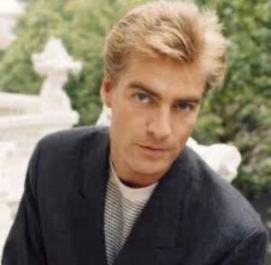 Lisa Stansfield Instagram - Remembering our old friend Richard Darbyshire.  A beautiful soul. Such an incredible talent and what a voice! We wrote heartfelt songs and had such good times together. All our love to his family. ♥️