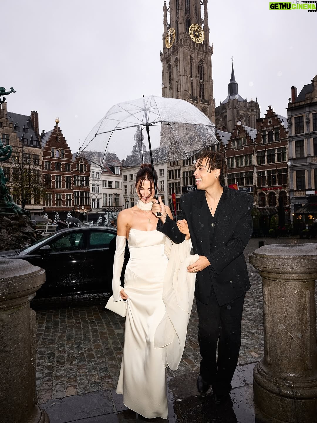 Lize Feryn - 56K Likes - Getrouwd met de man van mijn dromen ♥️

25-10-25 ~ CIVIL WEDDING 

📷 @vincentandfelicia ♡