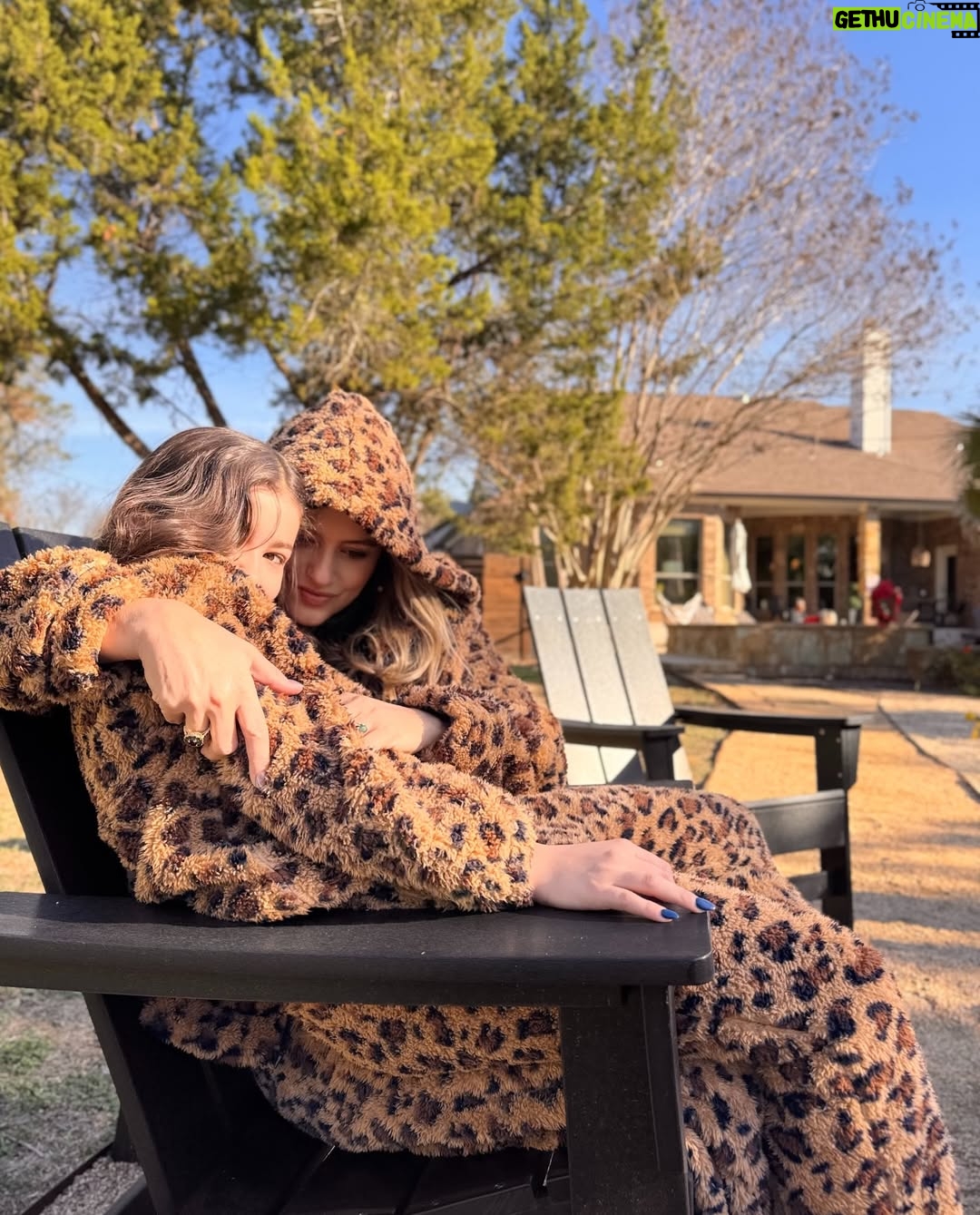 Lola Ponce - 3 Likes - ❤️‍🔥 𝙻𝚘𝚟𝚎... 2026! 💫🤠🥂