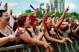 Lola Young Instagram - Australia I love u , ur so damn far away but so close to my heart now, thank u for having me I’ll be back….