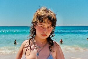Actress Lola Young HD Photos and Wallpapers January 2025