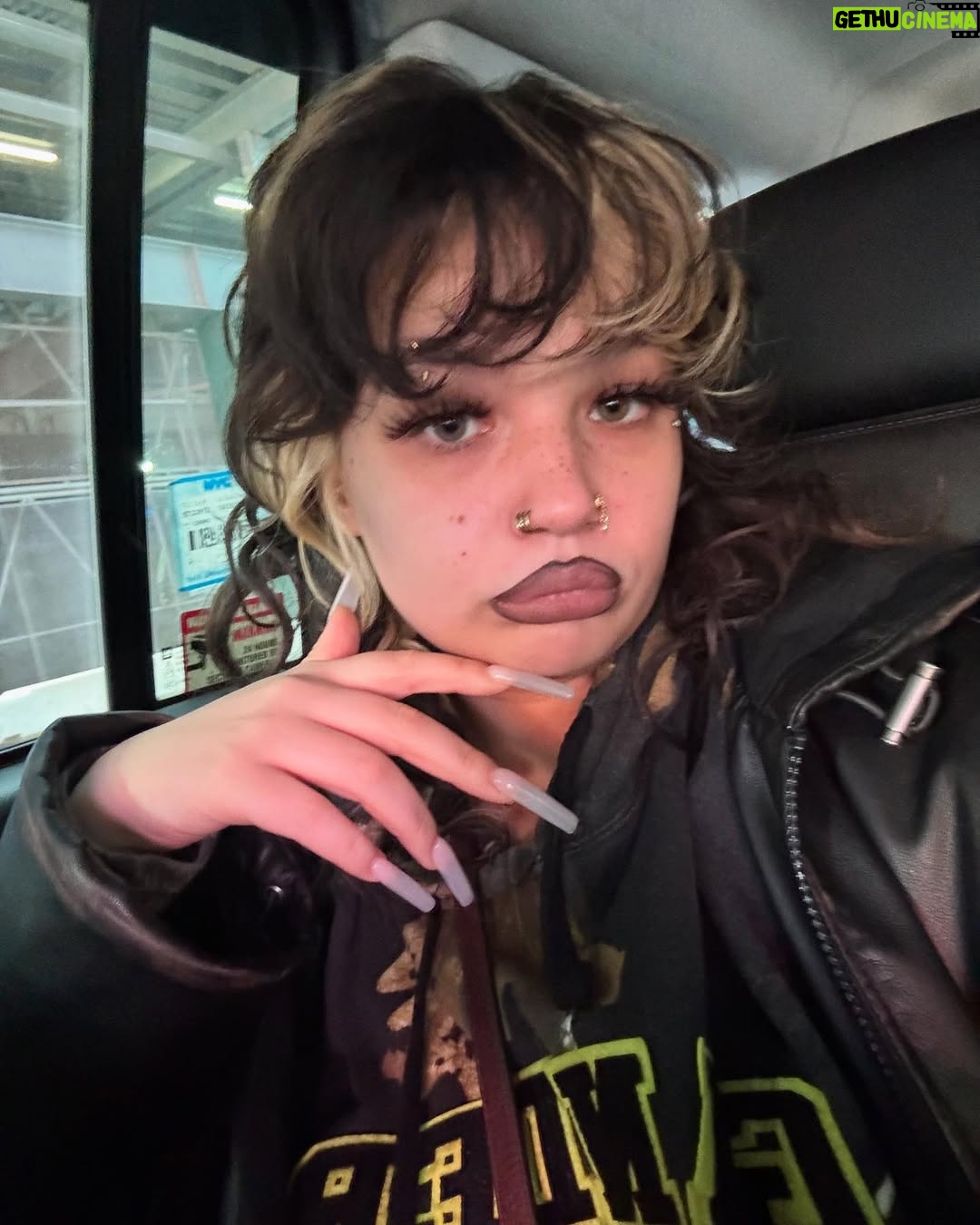 Lola Young - 131.3K Likes - U cant take the ldn out the girl … i can tell u that 4 free