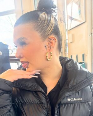 Lola Young Instagram - U cant take the ldn out the girl … i can tell u that 4 free