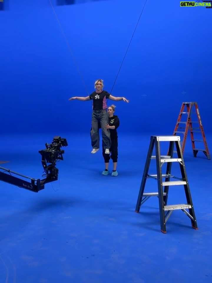London Thor - 38.5K Likes - School’s out