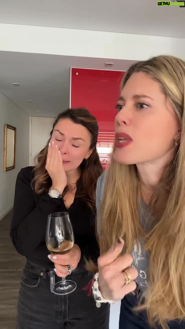 Lorna Cepeda - 68.8K Likes - Apoyando a mi amiga desde comienzo de año!!! Jajajajajajajaj 
#humor #amistad