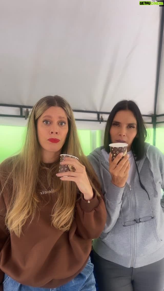 Lorna Cepeda - 228.7K Likes - Para los que aman el café! 😂
#humor