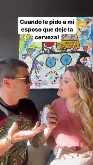 Lorna Cepeda Instagram - Cuando quiero que mi esposo deje la cerveza, pero no resulta!!! JAJAJAJAJAJA

#Humor #tendencia #parejas