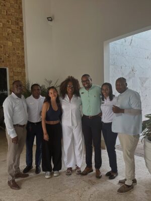 Lorraine Toussaint Instagram - So much sunshine, laughter, and love. Thank you, Sandals Curaçao, for the dream vacation I didn’t want to end 🌺