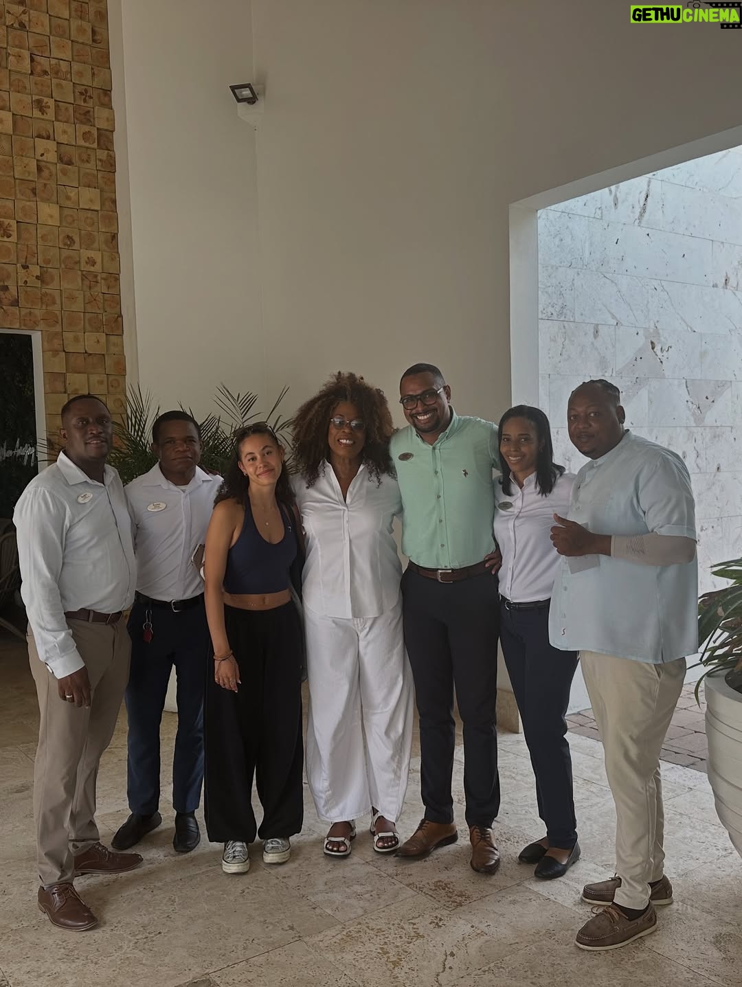Lorraine Toussaint - 12.3K Likes - So much sunshine, laughter, and love. Thank you, Sandals Curaçao, for the dream vacation I didn’t want to end 🌺