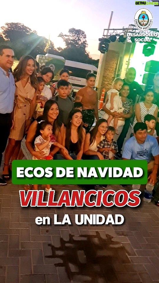 Lourdes Sánchez - 209 Likes - ✨️Ecos de Navidad resonaron en la Unidad🌲

El @gobiernocorrientes a través de un trabajo coordinado entre el Ministerio de Desarrollo Social, el Instituto de Cultura y la Municipalidad de San Luis del Palmar llevaron adelante una actividad cultural donde muchas de las familias afectadas por las inundaciones fueron protagonistas en la Capital.

En la sede de @launidadcorrientes se realizó un concierto de Villancicos, con la presencia de vecinos de San Luis del Palmar a quienes se los trasladó especialmente para la ocasión.

"Sabemos el impacto que genera atravesar una situación muy compleja, pero ahora que muchos volvieron a sus hogares, pensamos en que puedan tener un momento de felicidad y esparcimiento en familia" dijo el Ministro Dr @irigoyenjosemiguel quien junto a @lourdesanchezok y el Intendente @renibujan disfrutaron del espectáculo.

#CorrientesSomosTodos