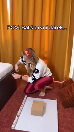Lucie Borhyová Instagram - …tak co? 🙂 Už máte zabaleno? 😀