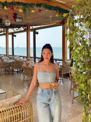 Luckii Instagram - Back in North Goa and I finally visited my favourite cafe again @kikigoaofficial 🌴🥂
This place is always filled with the best vibes, delicious food and that dreamy view 🌊
Had such an amazing time here today!
.
.
#goa #goacafe #northgoa