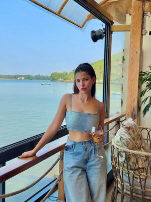 Luckii Instagram - Back in North Goa and I finally visited my favourite cafe again @kikigoaofficial 🌴🥂
This place is always filled with the best vibes, delicious food and that dreamy view 🌊
Had such an amazing time here today!
.
.
#goa #goacafe #northgoa