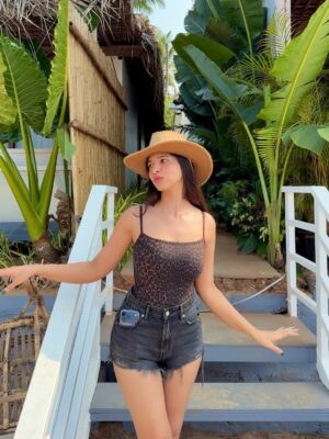 Luckii Instagram - Agonda Beach is honestly one of the most beautiful beaches in Goa 🌊
Whenever I’m in South Goa.. I always make sure to stay here because it feels like my own little peaceful escape from the world☀️🥥🐟🌴
The beach is so clean and less crowded.. perfect for slow mornings, long walks by the shore and those quiet sunset moments that just feel unreal 🌅
What I love the most is how pretty the stays are here.. cozy and literally right on the beach 👙
Waking up to the sound of the waves, stepping out and seeing the ocean in front of you.. it’s such a dream🏖️