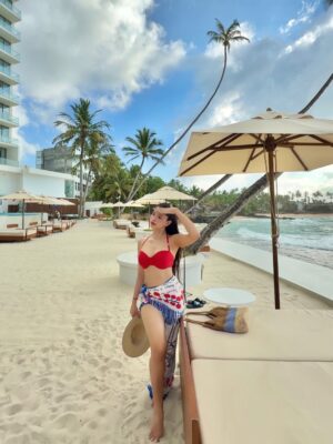 Luckii Instagram - Stayed at this beautiful beachfront resort in Sri Lanka and honestly.. it felt like a dream 🌴
Waking up to the sound of waves, golden sunsets and endless ocean views from every corner🌞 this place truly stole our hearts 🫶🏻
If you’re planning a trip to Sri Lanka, this is an absolute must-stay. Trust me, pictures don’t do justice to how breathtaking it actually is. This place is not just a resort, it’s an experience-one that stays with you long after you leave 🌊🌴
@radissoncollectiongalle