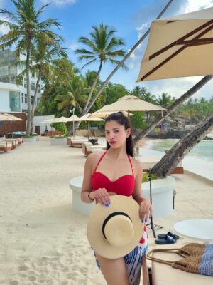 Luckii Instagram - Stayed at this beautiful beachfront resort in Sri Lanka and honestly.. it felt like a dream 🌴
Waking up to the sound of waves, golden sunsets and endless ocean views from every corner🌞 this place truly stole our hearts 🫶🏻
If you’re planning a trip to Sri Lanka, this is an absolute must-stay. Trust me, pictures don’t do justice to how breathtaking it actually is. This place is not just a resort, it’s an experience-one that stays with you long after you leave 🌊🌴
@radissoncollectiongalle