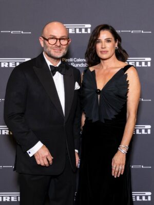 Luisa Ranieri Instagram - A glimpse of the Pirelli evening, a night marked by beauty, grace, and inspiring moments shared with extraordinary people.

@pirelli | @solvesundsbostudio | @bvlgari | @giorgioarmani #Adv

Styling: @gloriaripamonti 
Make-up: @nikipinna 
Hair: @domenicaricciardi 

#PirelliCalendar #TheCall2026