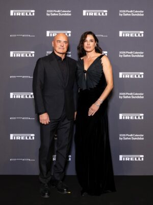 Luisa Ranieri Instagram - A glimpse of the Pirelli evening, a night marked by beauty, grace, and inspiring moments shared with extraordinary people.

@pirelli | @solvesundsbostudio | @bvlgari | @giorgioarmani #Adv

Styling: @gloriaripamonti 
Make-up: @nikipinna 
Hair: @domenicaricciardi 

#PirelliCalendar #TheCall2026