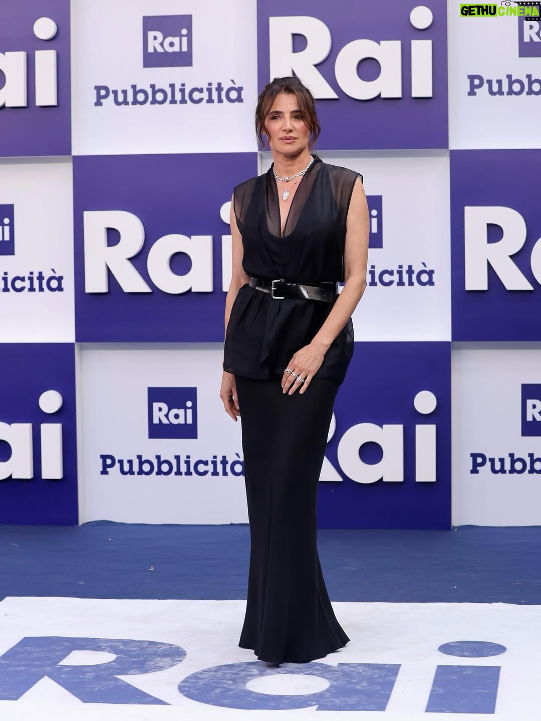 Luisa Ranieri - 11.6K Likes - Presentazione palinsesti Rai de “la preside” 
Styling by  @gloriaripamonti  @brunellocucinelli_brand.  @bvlgari 
Make up by  @giovannipirrimakeup  Hair by @vale_fermu  per @aldocoppolaroma_