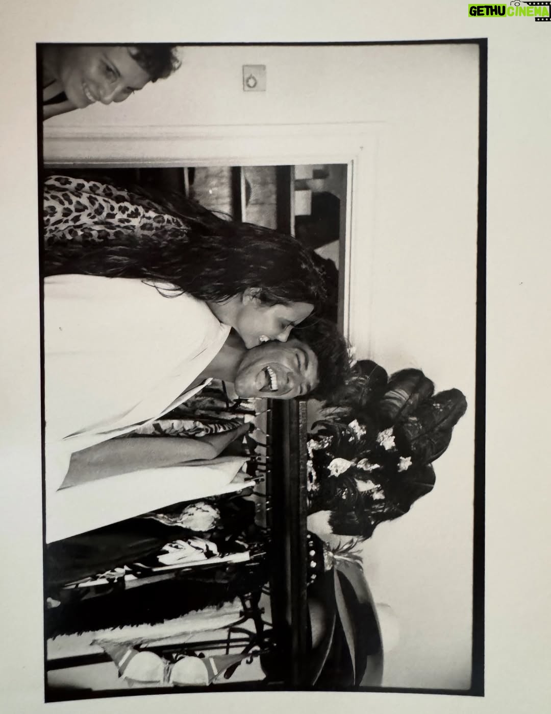 Luíza Brunet - 1.3K Likes - Mexendo no super arquivo que tenho desde 1979.
Acho coisas lindas e modéstia a parte. 
Este ensaio fotográfico registrado pela super fotografa Pamela Hanson @pamela_hanson 
Há mais de trinta anos @yasminbrunet Tinha 2 anos. 
Foi tudo maravilhoso 📸