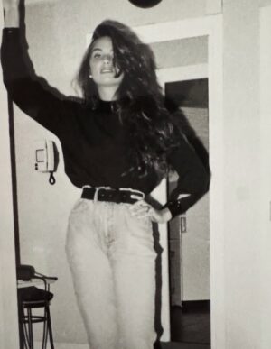Luíza Brunet Instagram - Mexendo no super arquivo que tenho desde 1979.
Acho coisas lindas e modéstia a parte. 
Este ensaio fotográfico registrado pela super fotografa Pamela Hanson @pamela_hanson 
Há mais de trinta anos @yasminbrunet Tinha 2 anos. 
Foi tudo maravilhoso 📸