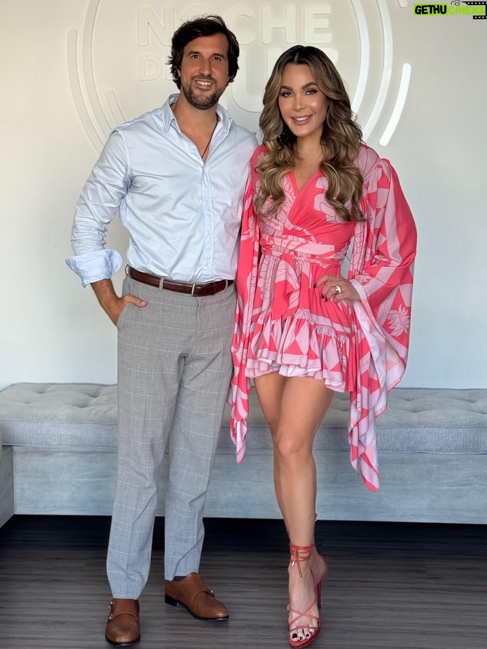 Luz García - 801 Likes - Ya está disponible en nuestro canal de youtube el nuevo episodio de @luzgarciaelpodcast con @williamramostv 

Disfrútenlo…. Les dejé el link en mis historias 

💄 @avisvasquezmakeup 
👗 @sophistigirlboutique y @keytherestevez_