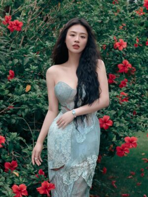 Ma Sichun Instagram - The perfect seaside holiday.
@acnestudios @ellechina