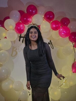 Maahi Gouthami Instagram - Happy from the heart🥰 
Thankyou so much guys for all your efforts and also for the cutest surprise😍🤩… @neelima_sparkle @swetha_reddy06 @vassu7788 
My heart was too heavy to take the present🥺 @swetha_reddy06 but I know how much effort you put on to see me happy and I’m overwhelmed with all that you’ve done ra🥹 thankyou once again ra chelliii💕 
And 
I love you all🫶🏻❤️ 
Forever greatful😇😊
.
PS: struggle to get the perfect picture😉 (swipe >> to see the video)
.
.
#maahigouthami #bff #birthday2k25