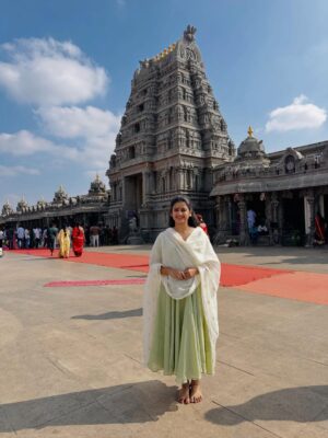 Maahi Gouthami Instagram - Visited the serene Lakshmi Narasimha Swamy temple on my special day and received the Lord’s blessings with gratitude 🙏❤️ Wishing everyone a blessed year ahead💕#lakshminarasimhaswamy #birthdayvibes #gratitude