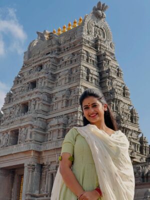 Maahi Gouthami Instagram - Visited the serene Lakshmi Narasimha Swamy temple on my special day and received the Lord’s blessings with gratitude 🙏❤️ Wishing everyone a blessed year ahead💕#lakshminarasimhaswamy #birthdayvibes #gratitude