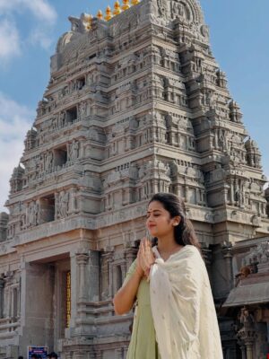 Maahi Gouthami Instagram - Visited the serene Lakshmi Narasimha Swamy temple on my special day and received the Lord’s blessings with gratitude 🙏❤️ Wishing everyone a blessed year ahead💕#lakshminarasimhaswamy #birthdayvibes #gratitude