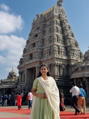 Maahi Gouthami Instagram - Visited the serene Lakshmi Narasimha Swamy temple on my special day and received the Lord’s blessings with gratitude 🙏❤️ Wishing everyone a blessed year ahead💕#lakshminarasimhaswamy #birthdayvibes #gratitude