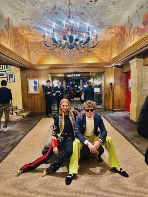 Macarena Gómez Instagram - ✨ Feliz año ✨
La misma foto, el mismo sitio… y en la mejor compañía ♥️
Brindemos por todo lo bueno que está por llegar 🥂✨
#happynewyear #felizañonuevo #love #familygoals #happy2026