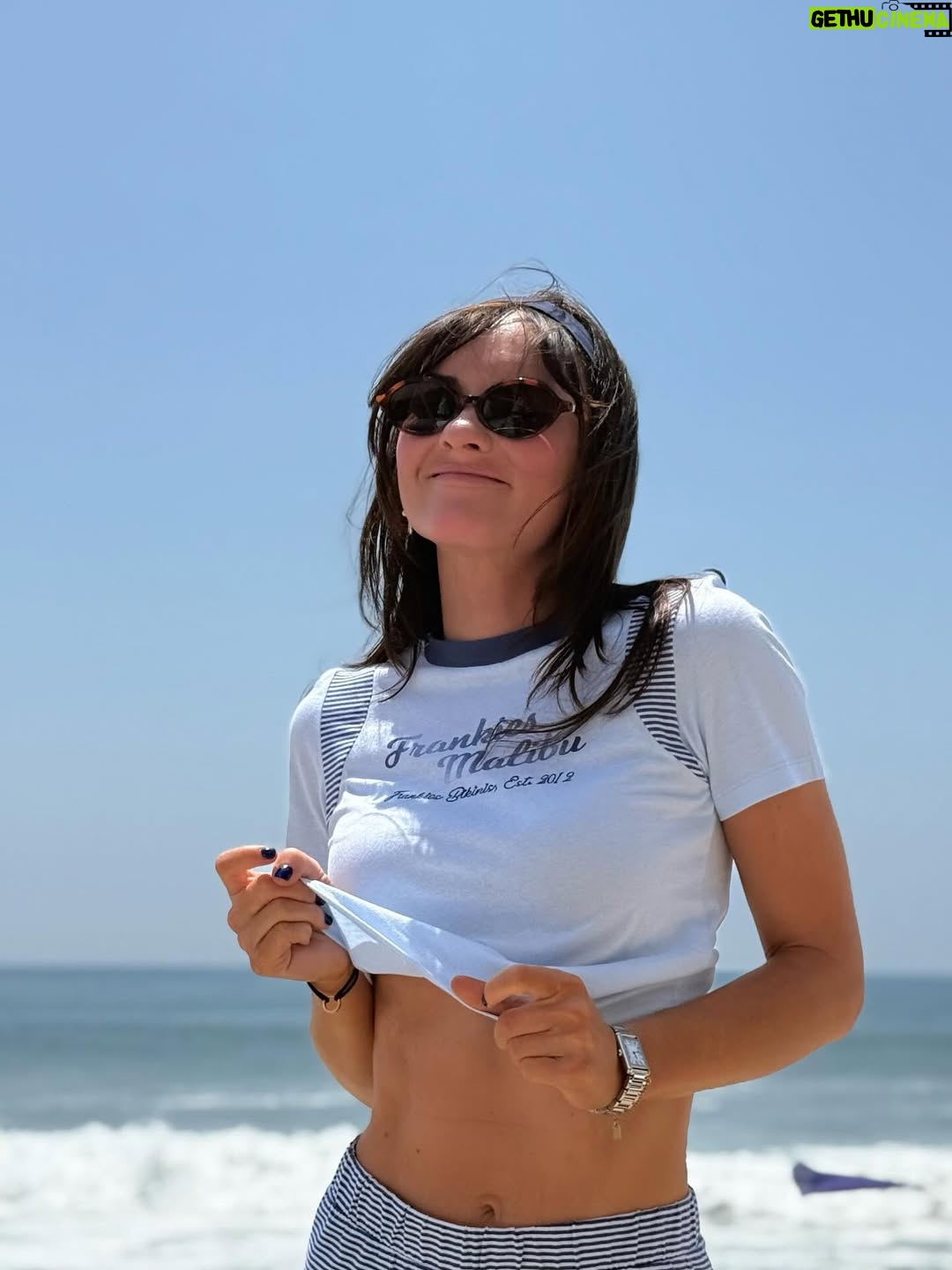 Madeline Carroll - 6.5K Likes - 