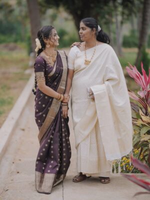 Madhu Gowda Instagram - ಲಾಲಿ ಲಾಲಿ 🫶🏻🧿 #madhugowda