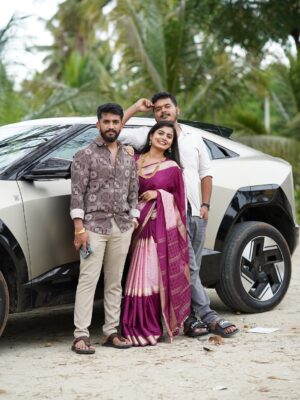 Madhu Gowda Instagram - ಈ ಬದುಕು ಎಷ್ಟು ಸುಂದರ 💞🥹 #nidhuvastra 
Saree: @nidhu_vastra 
Blouse: @styleandsleek_boutique