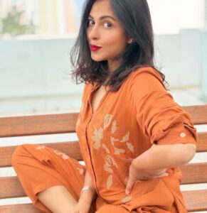 Actress Madhu Shalini HD Photos and Wallpapers January 2026