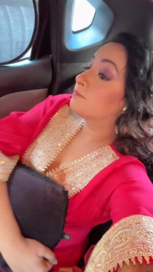 Madhusree Sharma Instagram - रोटी नहीं चावल खाने में फ़ाईदा है 🙊😂