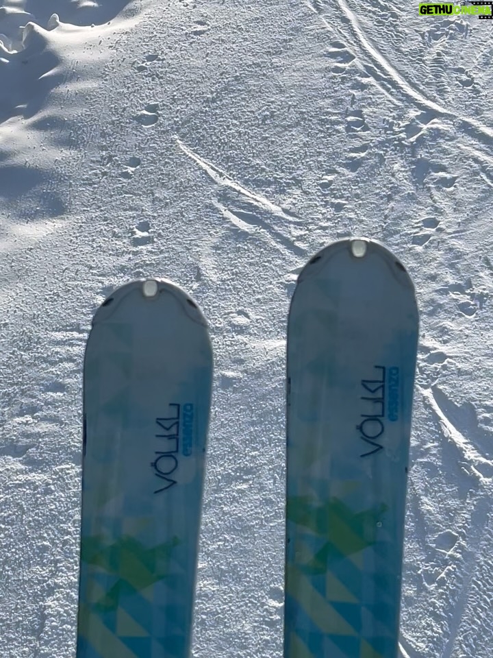 Magdalena Boczarska - 5.9K Likes - The mountains are calling and I must go ❄️⛷️🏔️