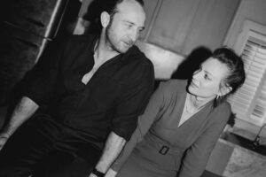 Magdalena Boczarska Instagram - Ostatni spektakl „Słoneczna Linia” w tym roku uchwycony okiem @aleksandralapiejko 📸
Dziękuję Wam za wszyskie wspólnie wieczory spędzone w @teatrpolonia ❤️

Najbliższe spektakle dostępne w sprzedaży:
21,22 lutego 19:00
23,24,25 marca  19:00

Do zobaczenia! 🎭