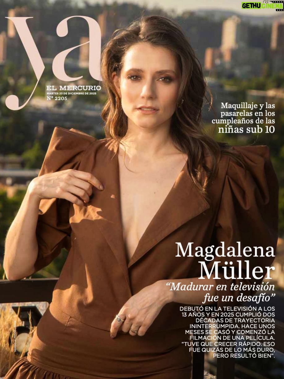 Magdalena Müller - 30.4K Likes - 20 años de carrera 🤩 @revista_ya 
Wow como ha pasado el tiempo… que intenso y hermoso camino, gracias por su cariño y compañía siempre 🥰!

MakeUp & Hair: @claugarin_makeup @melaniekohlitz.makeup 💖
Fotos: @sergio.a.lopez 🔥
Ropa: @neutro_official 😏
Entrevista: @salinastoledo