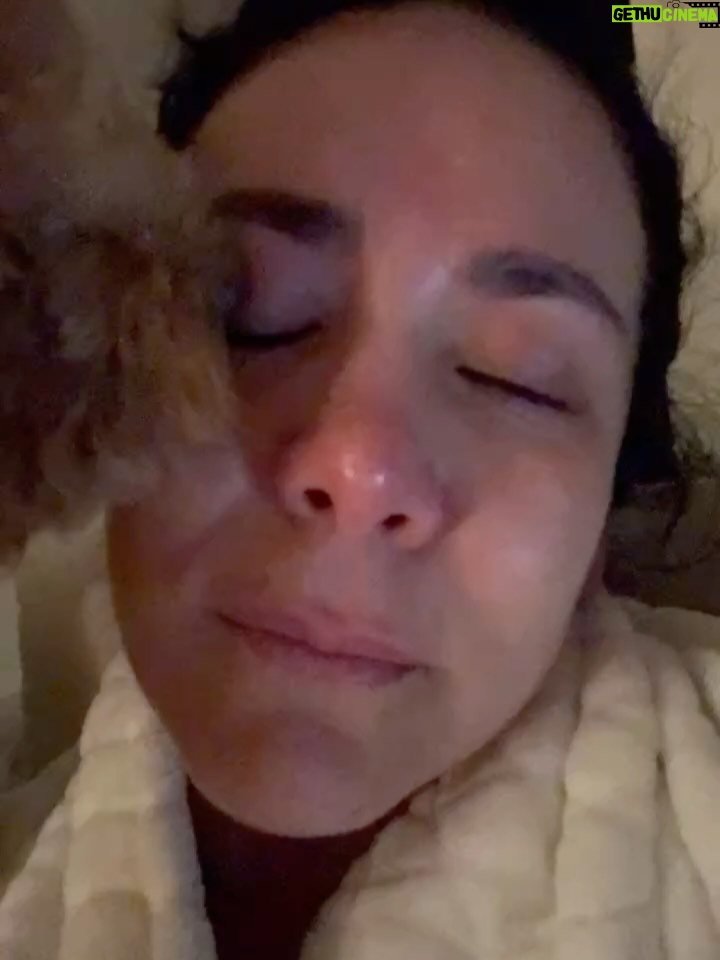Magdyel Ugaz - 3.6K Likes - Hoy es el día de mis ñiños🐕🤍
Mis bebés perrunos , mis compañeritos , mis cómplices 
Mi hogar 🏠
Los amoooooo tanto ♥️