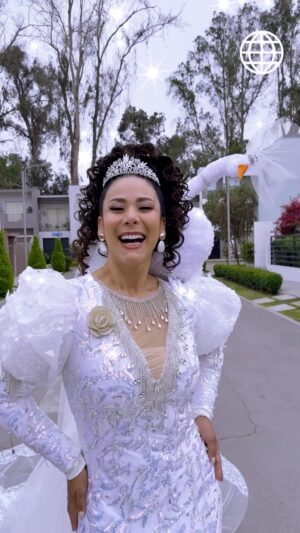 Magdyel Ugaz Instagram - #AFHS ¡POR FIN! Después de tanto tiempo nuestra hada madrina del amor se casó con su Gaspi 💖👰‍♀️. ¡Qué bueno que el padre Manuel ya no es salado! 🤭. Deja un 💍 si te gustó la boda de Tere.