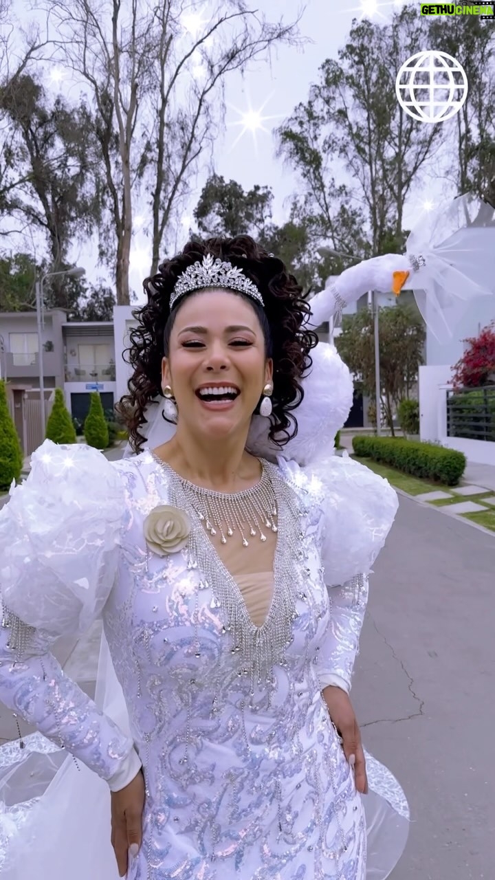 Magdyel Ugaz - 8.1K Likes - #AFHS ¡POR FIN! Después de tanto tiempo nuestra hada madrina del amor se casó con su Gaspi 💖👰‍♀️. ¡Qué bueno que el padre Manuel ya no es salado! 🤭. Deja un 💍 si te gustó la boda de Tere.