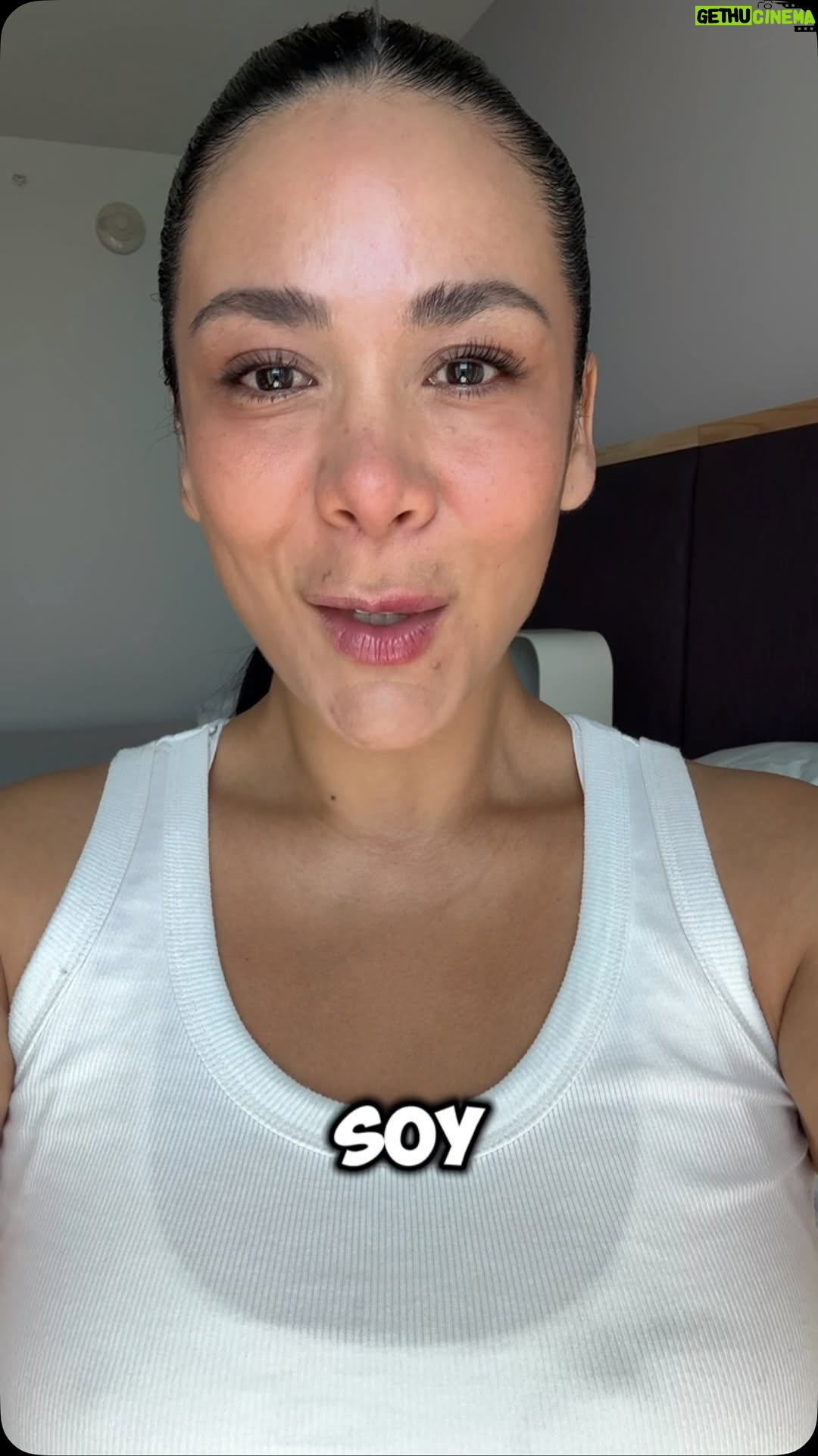 Magdyel Ugaz - 4.4K Likes - Hoy levanto la voz por algo que no solo me toca como actriz, sino como ciudadana🙋🏻‍♀️
Nos quieren quitar las regalías.
Un derecho que no es un regalo ni un favor. Es el reconocimiento justo por el trabajo que seguimos dando, aún cuando ya no estamos frente a cámaras.
No dejemos que este decreto avance.
Porque sin cultura, sin arte, sin derechos… ¿qué país queremos ser?
#lasregaliasnosonregalos 
#derechoslaborales
#gremiodeactores
#interartis 
@gremioperuano 🤍💪🏻